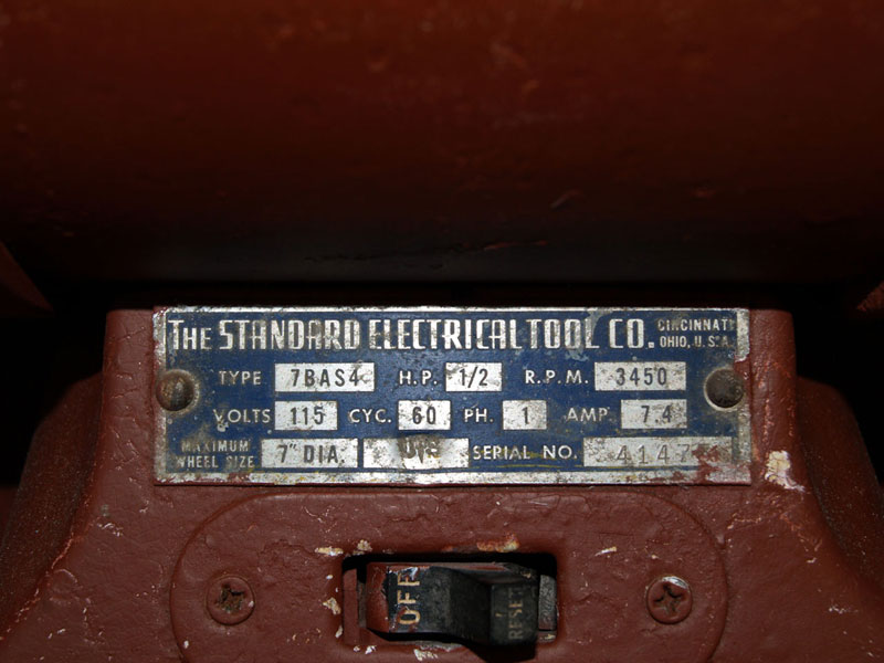Bench-Grinder-002.jpg